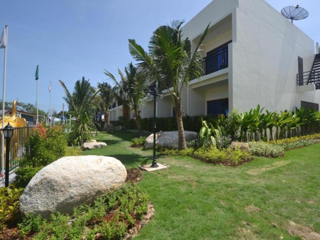 The Green Hotel Koh Lipe Exterior photo